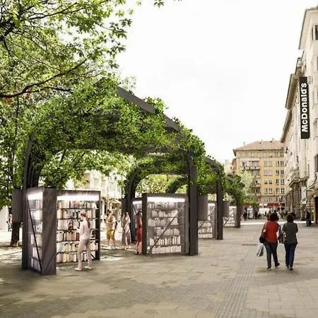 прекрасен в центъра на Place Апартамент *